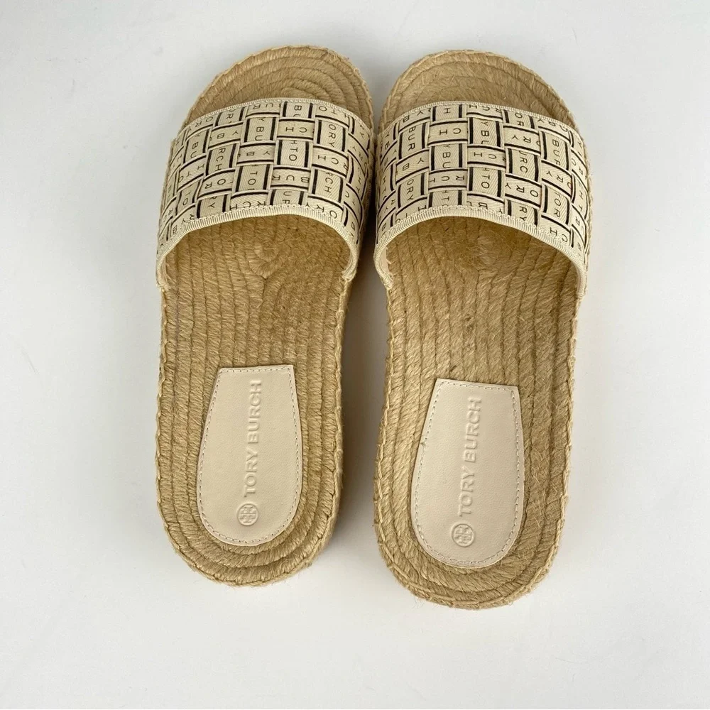 HOST PICK 🎉 TORY BURCH ‘TORY’ WOVEN SLIDES